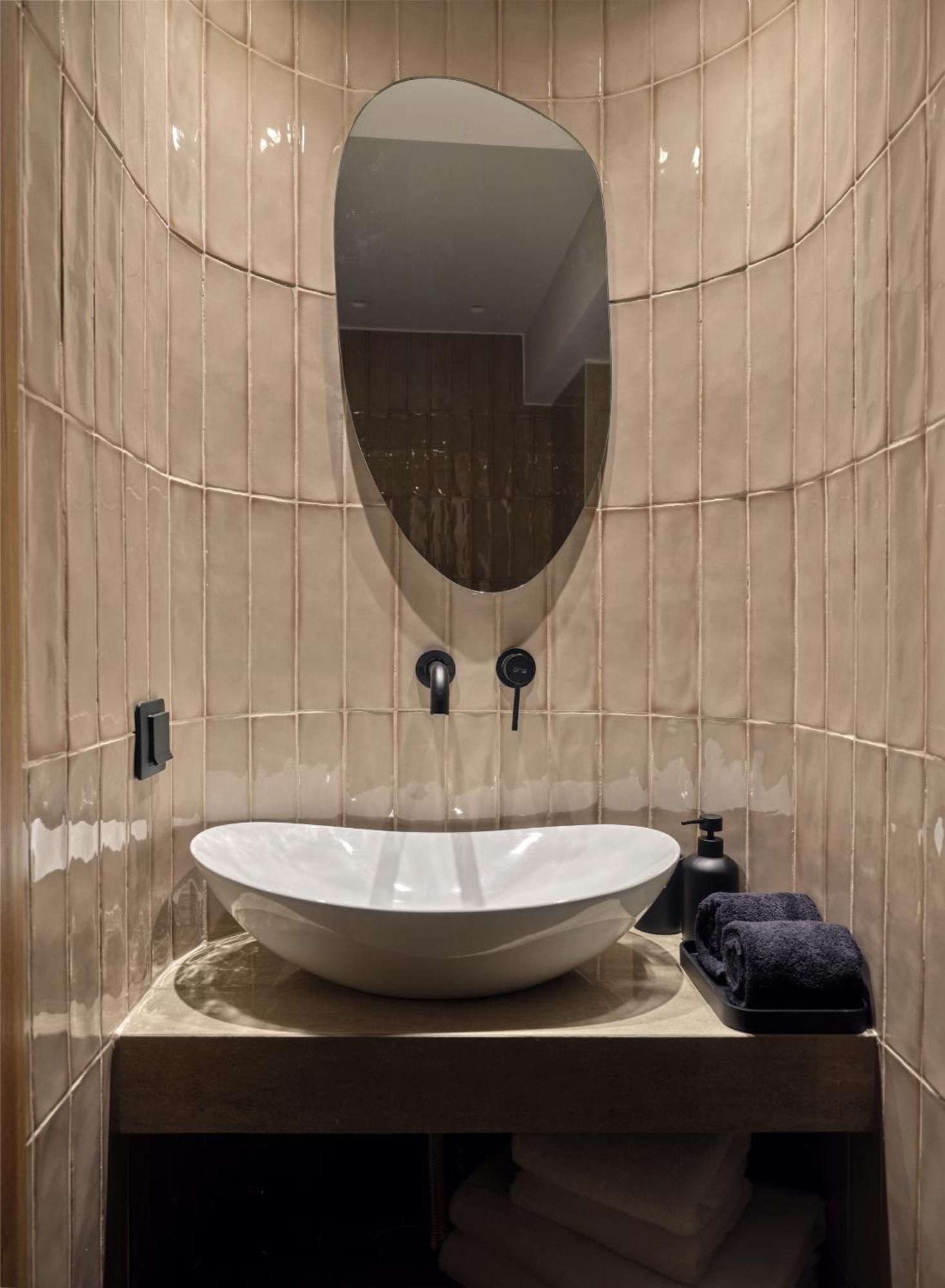Haya Athens Loftie Suites Exteriör bild